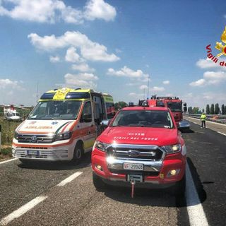 Continua la mattinata “da dimenticare” sulle autostrade astigiane: tamponamento auto-autoarticolato sull’A21