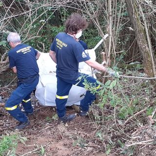 Anche i volontari della protezione civile al lavoro per &quot;pulire il mondo&quot; (FOTO)