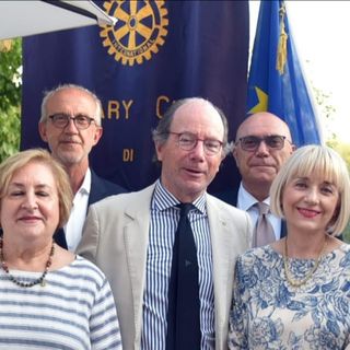 Luigi Florio con il Consiglio 2022-2023 del Rotary Club Asti