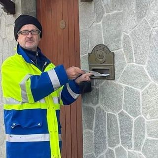 In pensione, dopo 41 anni di servizio, lo storico postino di Portacomaro, Migliandolo e Cornapò
