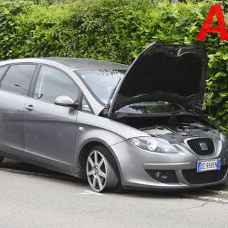 Incidente tra due auto a Isola d'Asti: Vigili del Fuoco e 118 sul posto