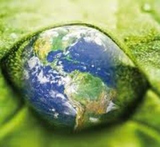 Occhio verde a forma di Pianeta