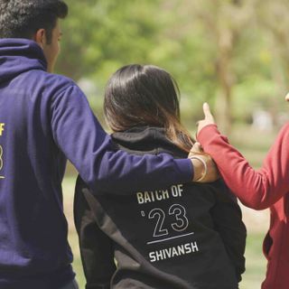 Gedshop.it, assistenza grafica, opzione di spedizione gratuita e preventivi online su abbigliamento e gadget personalizzati