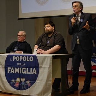Popolo della Famiglia, Mario Adinolfi a Torino: “Bisogna tornare a far nascere bambini” (FOTO e VIDEO)