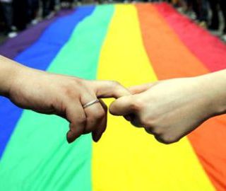 Lotta all'omobitransfobia: l'opposizione chiede all'Amministrazione di aderire alla Rete READY