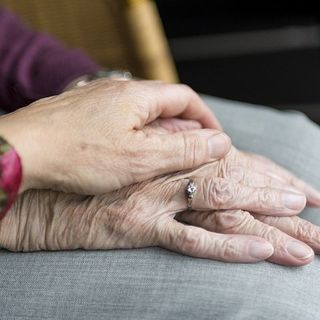 Il &quot;buontrattamento&quot; nelle residenze socio-sanitarie. Se ne parla anche alla Casa di Riposo di Asti