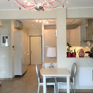 Cerchi casa in Liguria? Privato vende splendido trilocale in provincia di Savona a due passi dal mare
