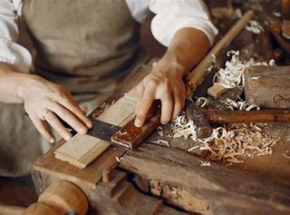 In un anno perse più di 500 imprese artigiane. “In Italia mancano un piano industriale e uno formativo”