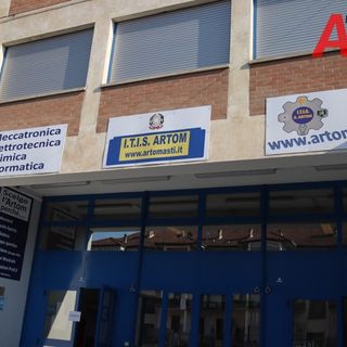 Scuola, sindacati contrari al dimensionamento: a rischio accorpamento Artom e Penna e modifiche ad altri comprensivi