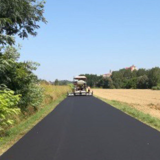 Lavori di asfaltatura per 30 chilometri di strade nell'Astigiano