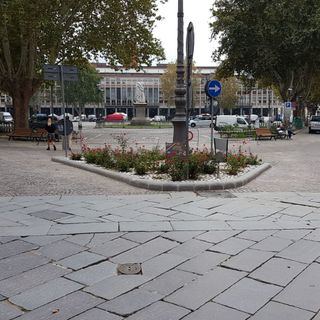 Asti va a piedi con piacere. Buona risposta nella giornata senza auto in centro