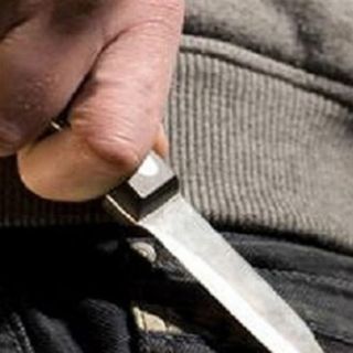 Giovane astigiano arrestato a Collegno dalla polizia locale. È stato trovato in possesso di ecstasy e di un coltello