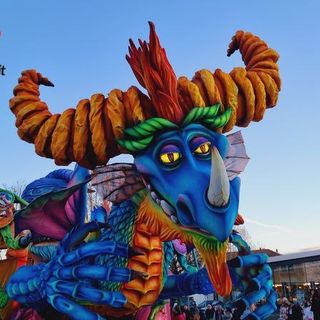 Alcuni momenti del corso mascherato