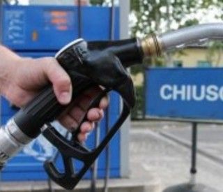 Da stasera anche in Piemonte lo sciopero dei benzinai della Esso
