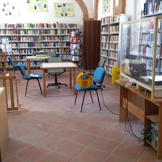 Una sala della Biblioteca di Fontanile