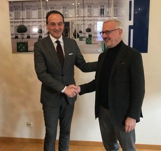 Iniezione salvavita: da Finpiemonte 170 milioni di euro a 76.000 beneficiari durante la pandemia