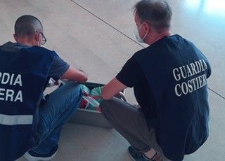 Controlli della Guardia Costiera savonese nell'Astigiano: diverse multe fino a 3 mila 500 euro