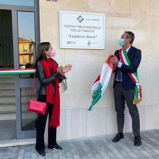 L'inaugurazione con il sindaco e Polina Bosca