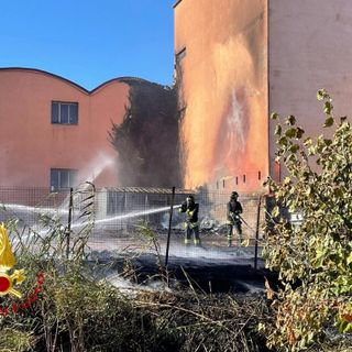 Ancora in corso le operazioni di messa in sicurezza per l'incendio alla Cantina di Rocchetta