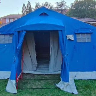 La tenda di corso Alba