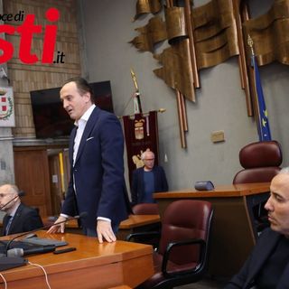 Il presidente Cirio con il vice Carosso nell'incontro con i dipendenti del Maina