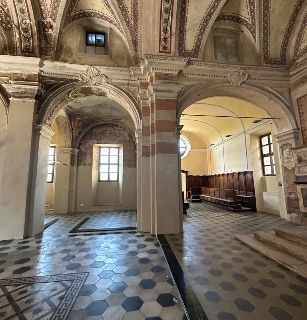 Alcuni immagini dei lavori all'interno della chiesa