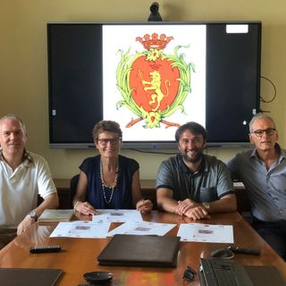 Il consigliere comunale con delega alla Promozione del Territorio Maurizio Martino, l'assessore alla Cultura Ausilia Quaglia, il sindaco della città di Nizza Monferrato Simone Nosenzo e il presidente dell'Erca Teresio Alberto