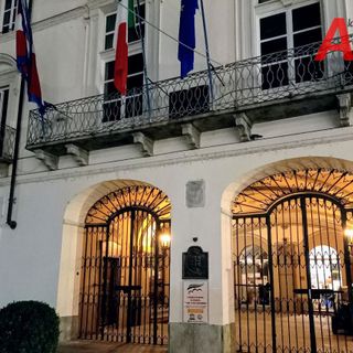 Consiglio a porte chiuse (MerfePhoto)