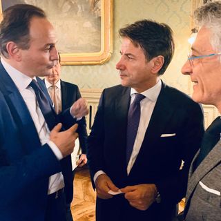 Alberto Cirio, Giuseppe Conte e Carlo Bo, sindaco di Alba