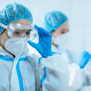 Aggiornamento regionale Covid: oltre 900 positivi e 422 guariti, decessi invariati