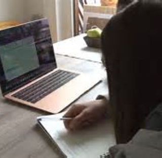 Gli studenti del liceo Vercelli di Asti riflettono sull'attuale situazione del Paese dal loro blog