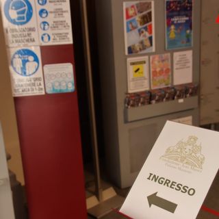 L'ingresso in sicurezza a Palazzo Mazzetti
