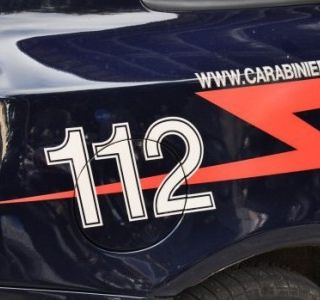 Trasporta droga ma viene coinvolto in un incidente stradale. Denunciato dai Carabinieri