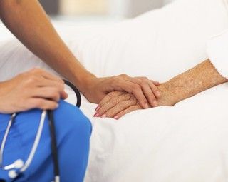 Referendum: il tema dell'eutanasia arriva in Regione, ma il Consiglio boccia la delibera per soli 3 voti