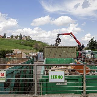 Rifiuti, ripresa distribuzione compost di qualità all'impianto Gaia di San Damiano
