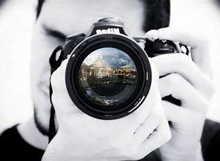 L'occhio come mestiere: storie e avventure fotografiche raccontate da Enzo Isaia