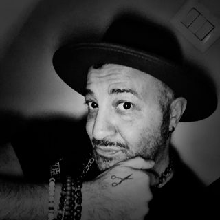 Gigi Les Autres