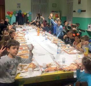 A Montechiaro, alla luce di un falò, aspettando la festa dei Santi