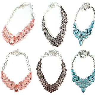 Girocollo a punto luce, un gioiello classico e sempre attuale