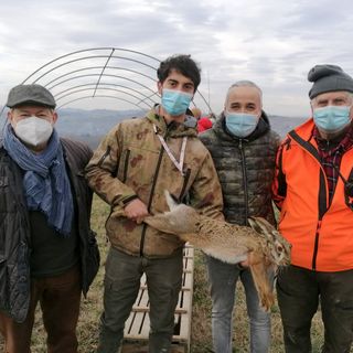 Nella foto, da sinistra a destra: il dottor Fausto Solito dell'ASL, l'allevatore Matteo Boggero, il vice presidente regionale Fabio Carosso e Carlo Lacqua