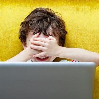 La dad provoca ferite molto profonde nella psiche dei ragazzi