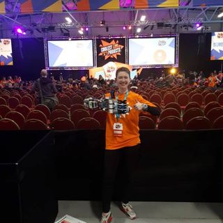 È italiana la giovane inventrice della mano robotica realizzata in mattoncini lego
