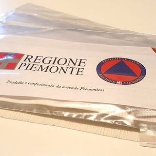 Scattano le denunce per il video-bufala sulla presunta tossicità delle mascherine della Regione [VIDEO]