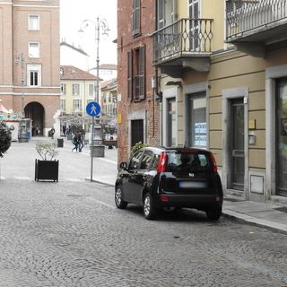 Sosta gratuita, nel periodo dal 10 al 24 dicembre, nei parcheggi di corona della città