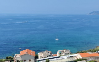 Garanzia e sicurezza per affittare il tuo immobile in Liguria. La seconda casa la puoi affittare adesso con la formula di ‘affitto garantito’. Informati qui