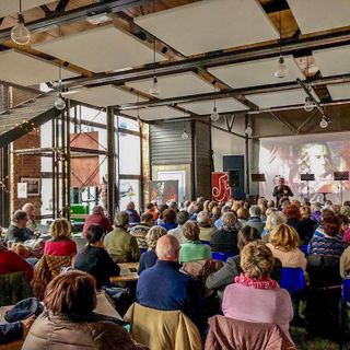 Un immagine relativa un precedente incontro al FuoriLuogo