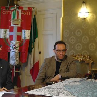 L'assore Berzano ritratto con il vice sindaco Coppo e il sindaco Rasero nel corso della conferenza stampa, del settembre scorso, relativa la &quot;domenica a piedi&quot;