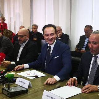 Il presidente Cirio e, alla sua sinistra, l'astigiano Fabio Carosso, vice presidente della Regione