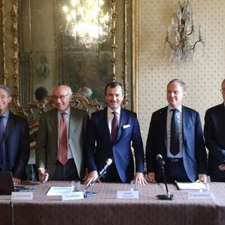 Da sinistra: Luca Pignatelli responsabile dell'Ufficio studi dell'Unione industriale, Giuseppe Gherzi, direttore dell'unione Industriale di Torino, Dario Gallina, presidente Unione Industriale di Torino, Fabio Ravanelli presidente Confindustria Piemonte Paolo Balistreri, segretario generale di Confindustria Piemonte