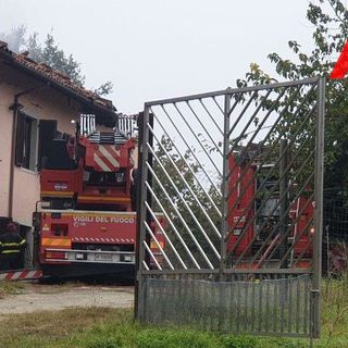 Esplosione in un'abitazione a Revignano, due persone ricoverate in codice rosso